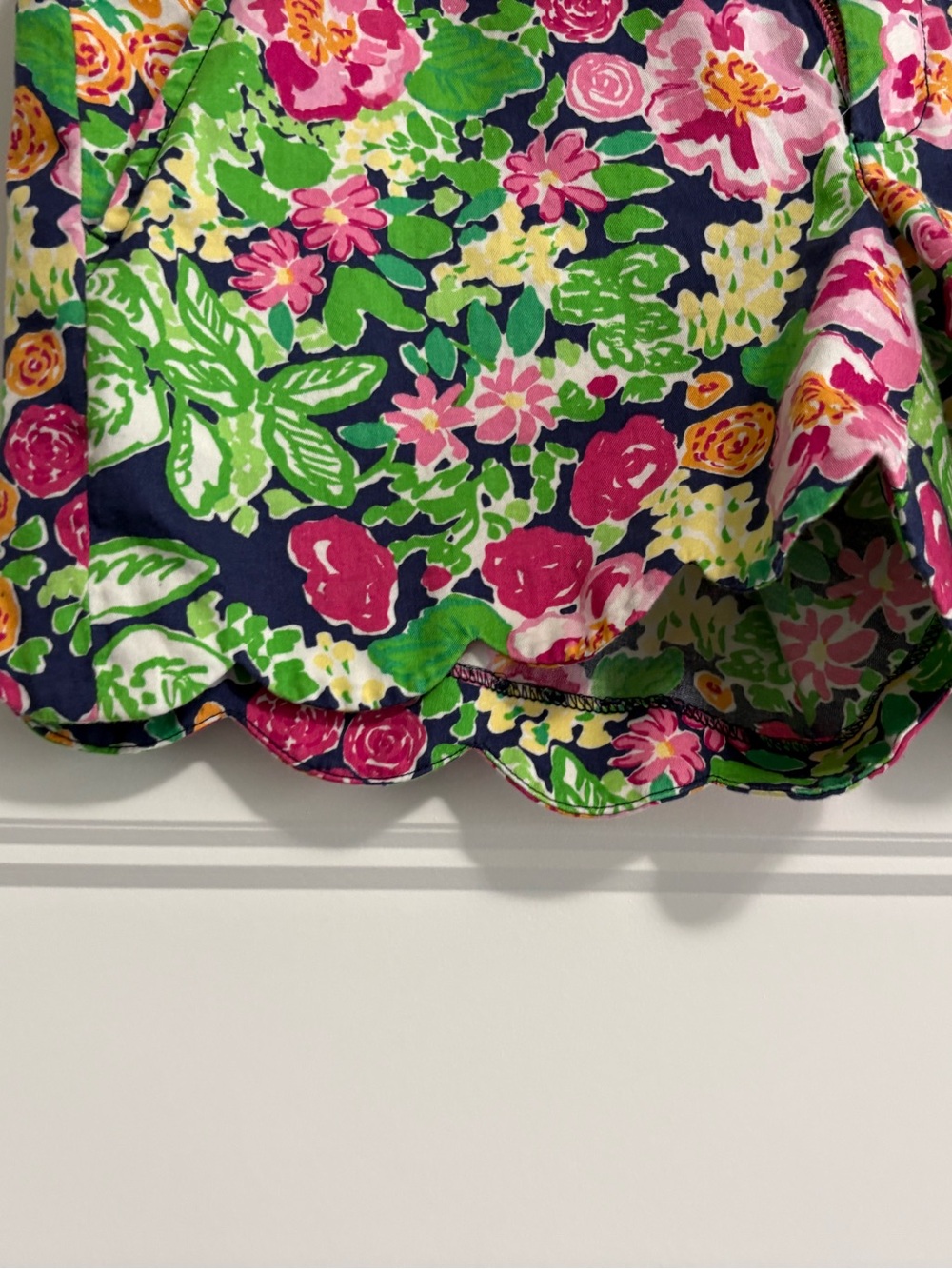 Lilly Pulitzer buttercup, shorts Floral Scallop Hem Women's Shorts Sz 4 - Picture 4 of 13